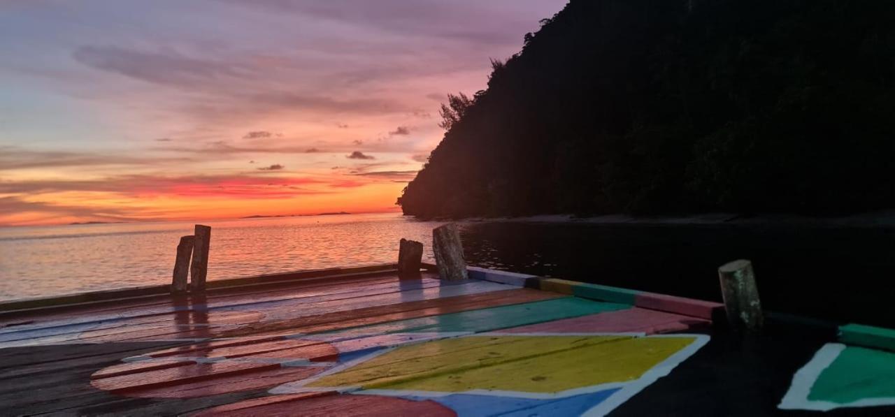 Amoryg And Dive Raja Ampat