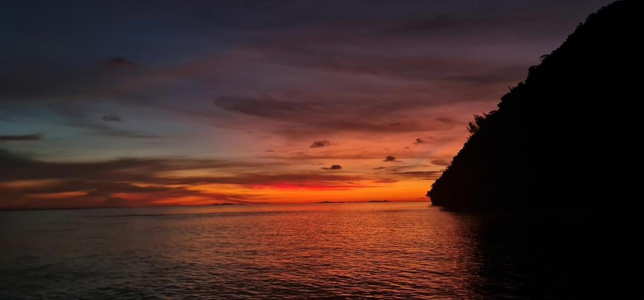 Guest house Amoryg And Dive Raja Ampat Pulau Mansuar