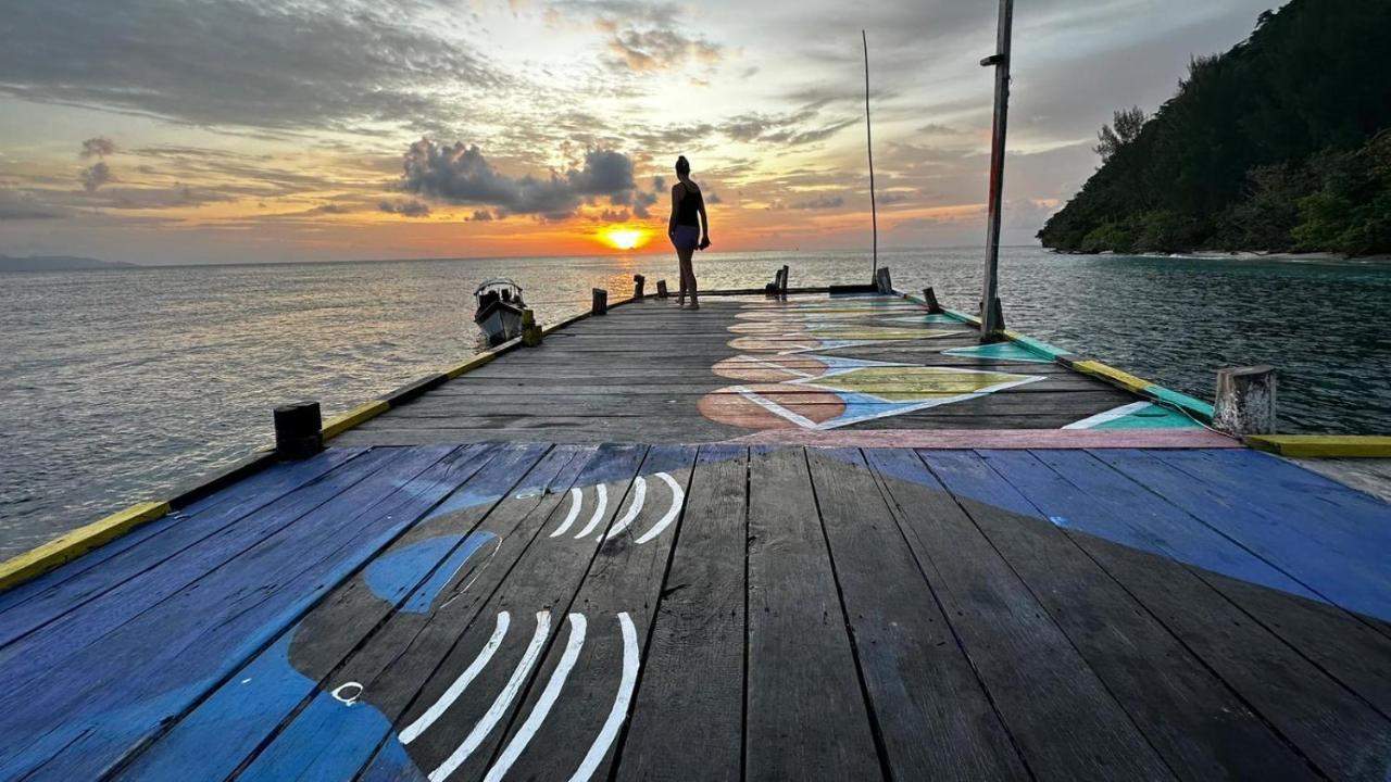 Guest house Amoryg And Dive Raja Ampat Pulau Mansuar